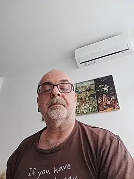 Satiro Sevilla online show from November 9, 2025, 3:05 pm