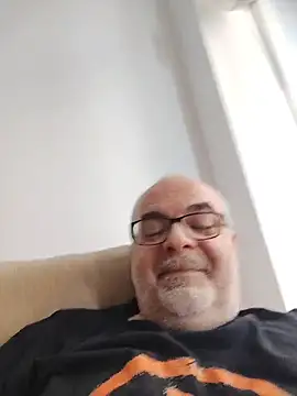 Satiro Sevilla online show from March 18, 2026, 3:57 pm