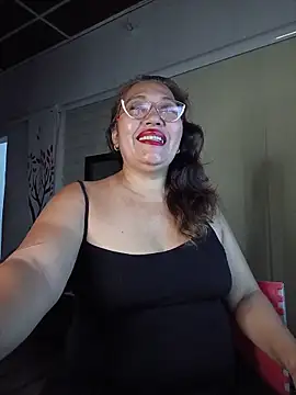 anniecoopeer online show from April 11, 2026, 11:41 pm