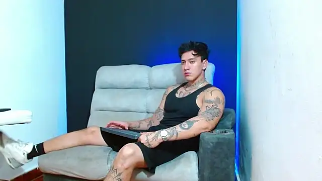 Snapshot of JUSTIN_FULLER1 chatting on June 6, 2026, 2:06 am JUSTIN FULLER1 online show from June 6, 2026, 2:06 am