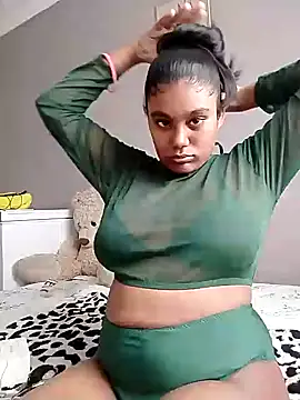 Snapshot of Lilmisskay18 chatting on February 16, 2026, 9:08 am Lilmisskay18 online show from February 16, 2026, 9:08 am