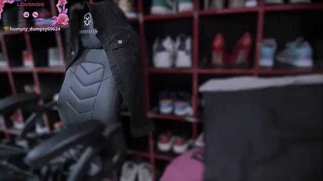 Indianbrownie online show from December 24, 2024, 12:44 am