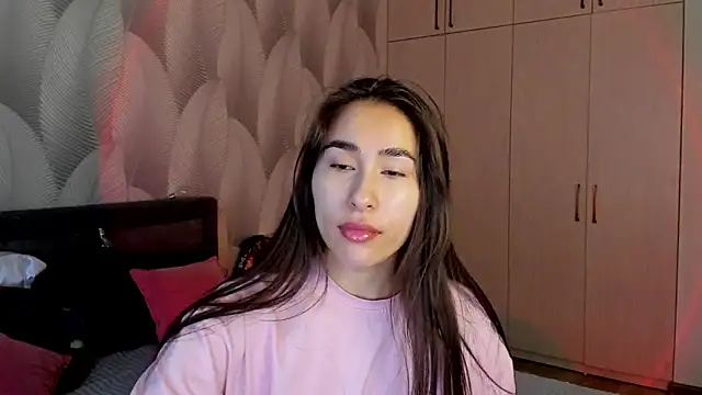 Snapshot of Bambiii_bby chatting on December 20, 2025, 3:31 am Bambiii bby online show from December 20, 2025, 3:31 am