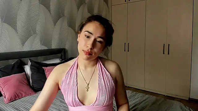 Bambiii bby online show from June 11, 2026, 7:05 am