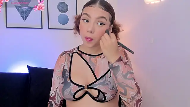 JulianaWaldo online show from October 30, 2025, 4:26 pm