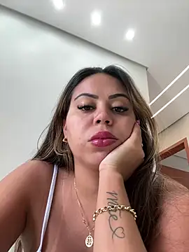 Snapshot of lariic chatting on March 1, 2026, 1:11 pm lariic online show from March 1, 2026, 1:11 pm