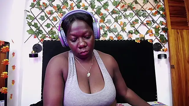 Snapshot of skaysanchez1 chatting on February 22, 2026, 12:18 pm skaysanchez1 online show from February 22, 2026, 12:18 pm