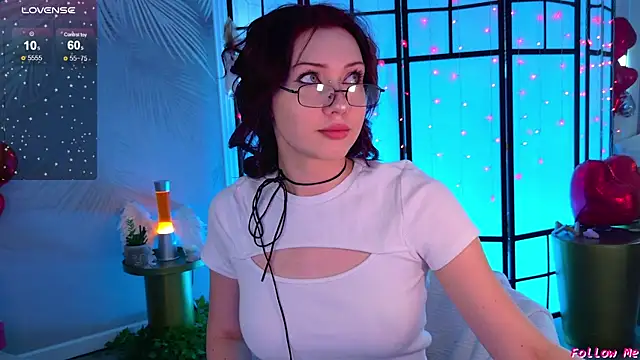Snapshot of Sky_Eyes_ chatting on March 7, 2025, 5:40 am Sky Eyes  online show from March 7, 2025, 5:40 am