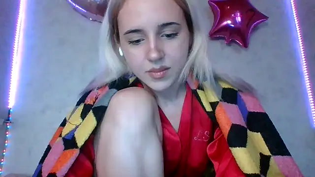 Puregirlaa online show from March 8, 2025, 11:37 am