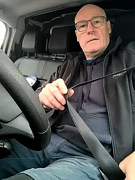 bogland33 online show from December 17, 2025, 11:26 am