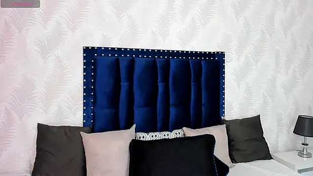 Snapshot of AddictivextS chatting on October 1, 2025, 1:37 pm AddictivextS online show from October 1, 2025, 1:37 pm