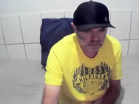 pierdona online show from July 12, 2026, 3:02 pm