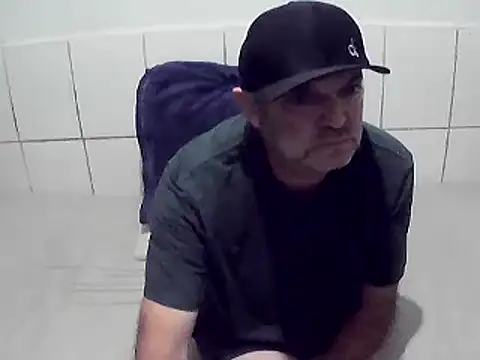 pierdona online show from July 28, 2026, 8:12 pm