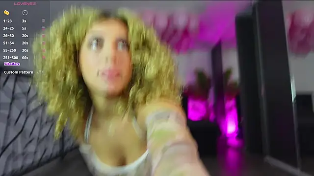 CurlyAnt0 online show from February 19, 2026, 8:44 am