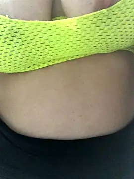 ahross online show from November 28, 2025, 9:31 am