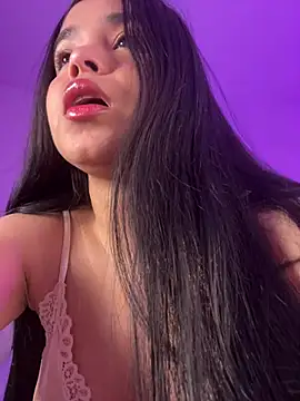 Snapshot of AuroraFiore chatting on February 26, 2026, 12:43 am AuroraFiore online show from February 26, 2026, 12:43 am