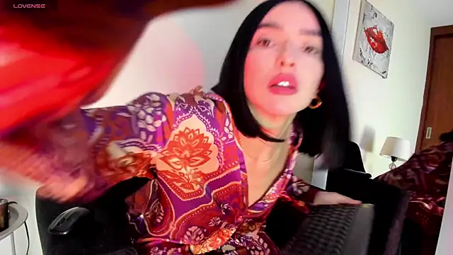 victoria  lace  online show from July 30, 2026, 12:32 am