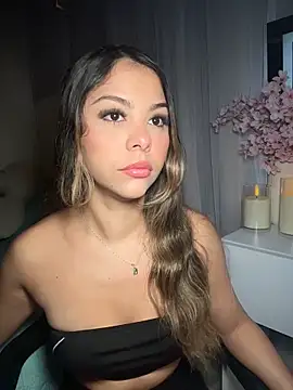 Snapshot of tuckersabrina chatting on February 5, 2026, 1:29 pm tuckersabrina online show from February 5, 2026, 1:29 pm