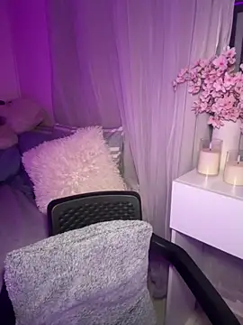 Snapshot of tuckersabrina chatting on October 3, 2025, 11:23 am tuckersabrina online show from October 3, 2025, 11:23 am