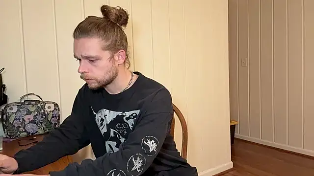 DaddydayDrinkzz online show from December 5, 2025, 2:32 am