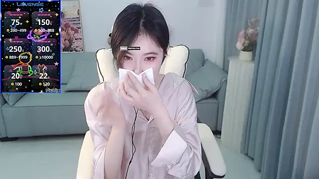 Snapshot of YiJin-a chatting on December 24, 2024, 1:59 am YiJin-a online show from December 24, 2024, 1:59 am
