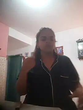 Evabigass online show from February 17, 2025, 6:17 pm