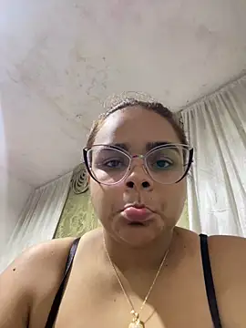 Evabigass online show from January 6, 2026, 7:51 pm