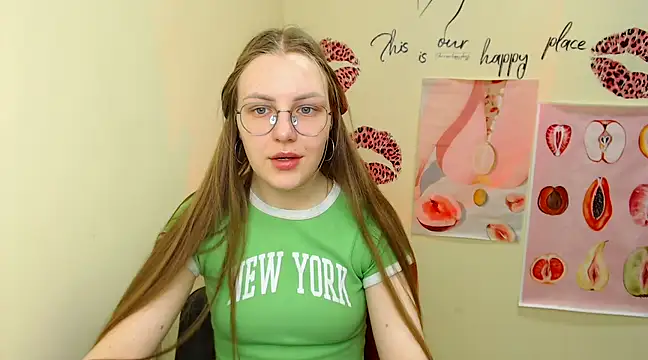 Snapshot of _AlMamiyy_ chatting on March 11, 2025, 1:23 pm AlMamiyy online show from March 11, 2025, 1:23 pm