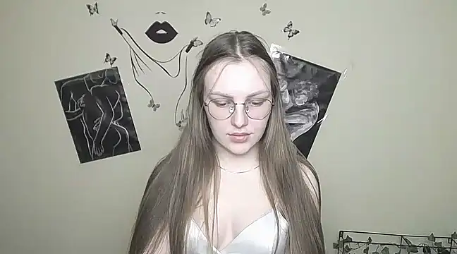 Snapshot of _AlMamiyy_ chatting on March 6, 2025, 4:49 pm AlMamiyy online show from March 6, 2025, 4:49 pm