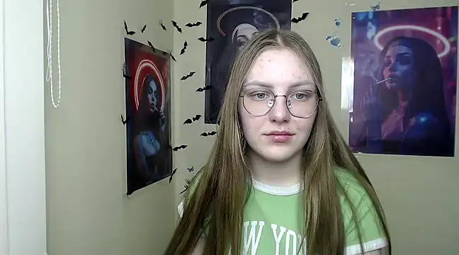 Snapshot of _AlMamiyy_ chatting on March 15, 2025, 10:57 am AlMamiyy online show from March 15, 2025, 10:57 am