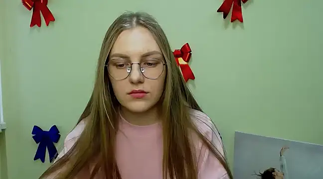 Snapshot of _AlMamiyy_ chatting on March 19, 2025, 10:44 am AlMamiyy online show from March 19, 2025, 10:44 am