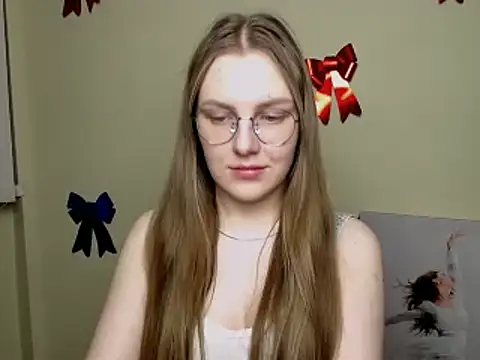 Snapshot of _AlMamiyy_ chatting on March 16, 2025, 4:56 pm AlMamiyy online show from March 16, 2025, 4:56 pm