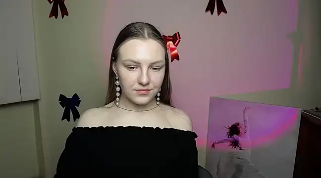 Snapshot of _AlMamiyy_ chatting on February 10, 2025, 3:24 am AlMamiyy online show from February 10, 2025, 3:24 am