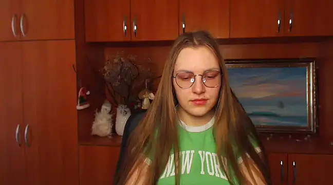 Snapshot of _AlMamiyy_ chatting on February 25, 2025, 1:32 pm AlMamiyy online show from February 25, 2025, 1:32 pm