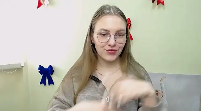 Snapshot of _AlMamiyy_ chatting on March 16, 2025, 1:38 pm AlMamiyy online show from March 16, 2025, 1:38 pm