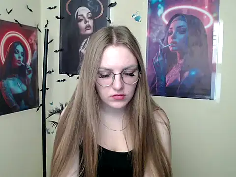 Snapshot of _AlMamiyy_ chatting on October 17, 2025, 6:50 am AlMamiyy online show from October 17, 2025, 6:50 am