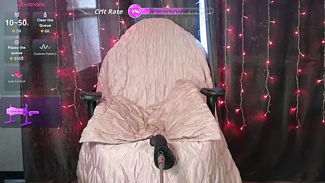 Snapshot of s1lent__v0iD chatting on April 5, 2026, 11:28 am s1lent v0iD online show from April 5, 2026, 11:28 am