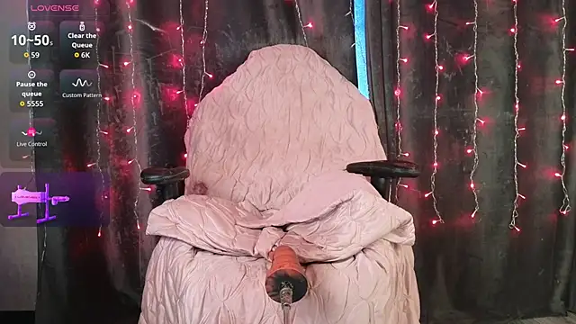 Snapshot of s1lent__v0iD chatting on March 12, 2026, 12:09 pm s1lent v0iD online show from March 12, 2026, 12:09 pm