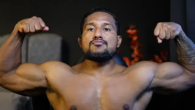 CallumMuscle online show from November 3, 2025, 10:02 pm