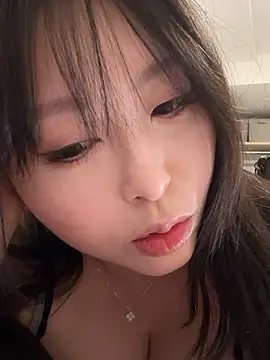  yuki chan online show from June 12, 2026, 4:49 pm