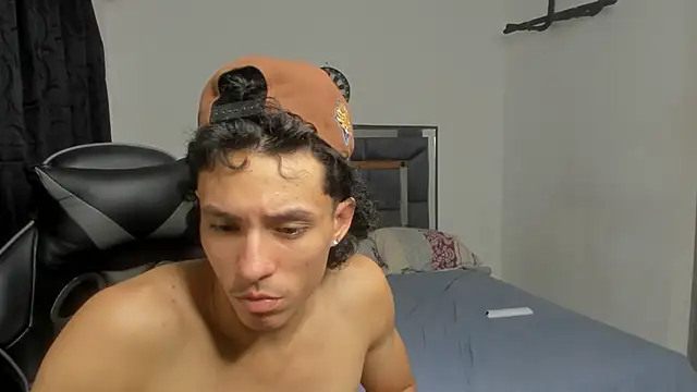enzo sloran online show from June 9, 2026, 12:33 am