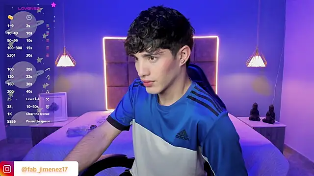 AlejooTwink online show from July 24, 2026, 3:35 am