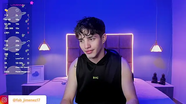 AlejooTwink online show from July 22, 2026, 4:14 am