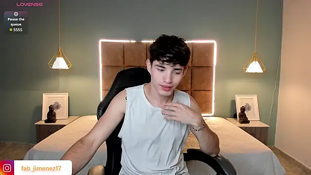 AlejooTwink online show from April 11, 2026, 3:36 am