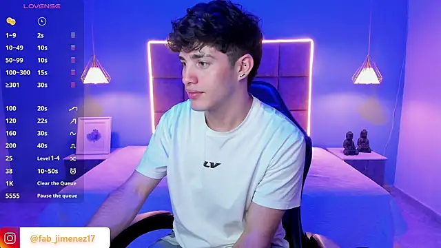 AlejooTwink online show from July 19, 2026, 12:52 am