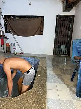 Leo bunny hot online show from April 15, 2026, 3:23 am