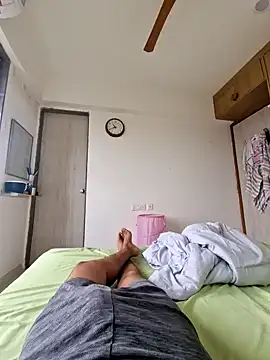 vivanpraj999 online show from November 3, 2025, 4:39 am