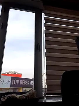 krzantem3454 online show from December 21, 2024, 12:16 pm