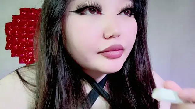 Snapshot of amina_moonlightt chatting on February 20, 2025, 7:12 am amina moonlightt online show from February 20, 2025, 7:12 am