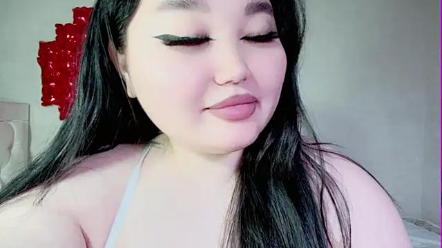 Snapshot of amina_moonlightt chatting on March 5, 2025, 6:44 am amina moonlightt online show from March 5, 2025, 6:44 am